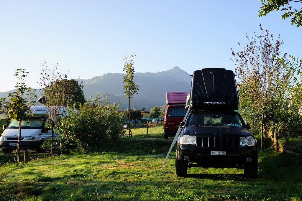 camping james Barous Discovery evolution italien ligurien Jeep Grand Cherokee 3.0 crd WH WK Wolf78 overland expedition offroad Liguria 4x4 overlanding taveling italy wolf78-overland.ch