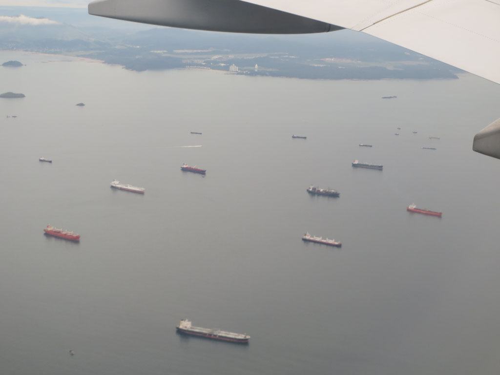 Bis zu 40 Schiffe passieren täglich den Panama-Kanal
