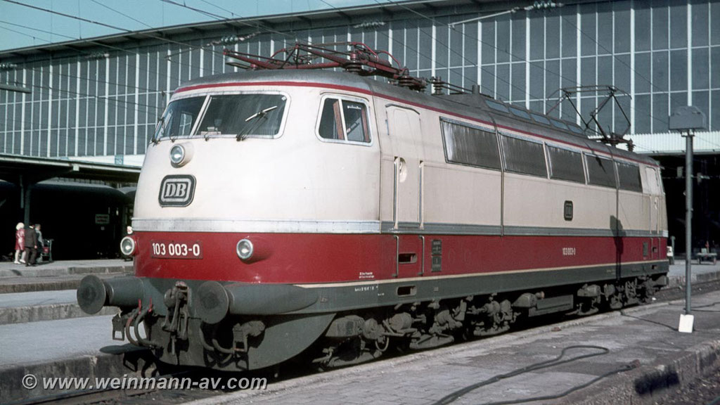 BR 103 Vorserie in München Hbf. (1974)