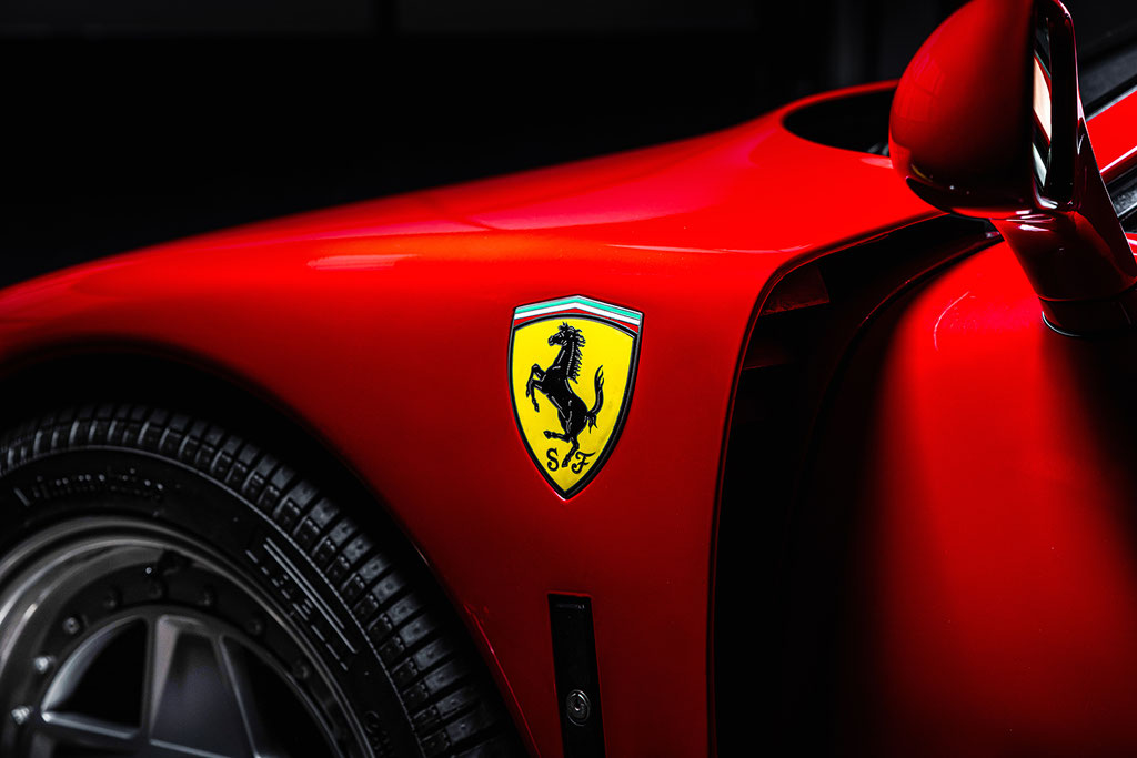 Automotive Fotograf Frankfurt, Lifestyle Fotograf Deutschland, Commercial Photographer, Auto-Inszenierung, High-End Fotografie, Werbefotograf, Portraitfotograf, Car Photographer Europe, Social Media Content, Studiofotografie, Lichtdesign