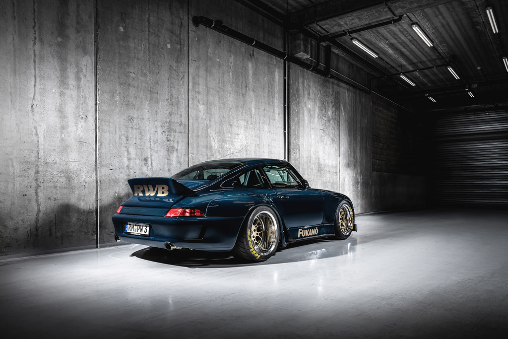 Automotive Fotograf Frankfurt, Lifestyle Fotograf Deutschland, Commercial Photographer, Auto-Inszenierung, High-End Fotografie, Werbefotograf, Portraitfotograf, Car Photographer Europe, Social Media Content, Studiofotografie, Lichtdesign