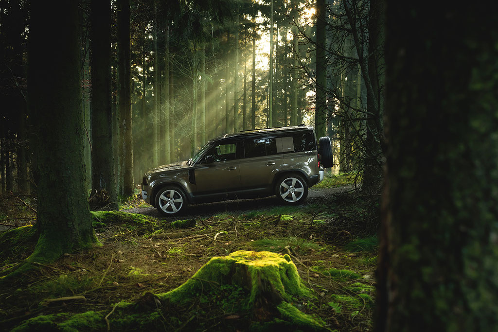 Automotive Fotograf Frankfurt, Lifestyle Fotograf Deutschland, Commercial Photographer, Auto-Inszenierung, High-End Fotografie, Werbefotograf, Portraitfotograf, Car Photographer Europe, Social Media Content, Studiofotografie, Lichtdesign