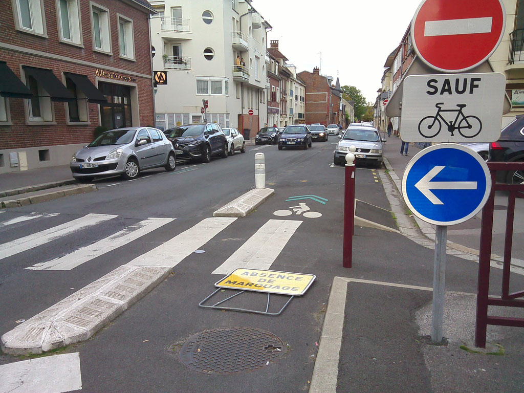 Rue de la Madeleine : Obstacle sciemment positionné par les services techniques