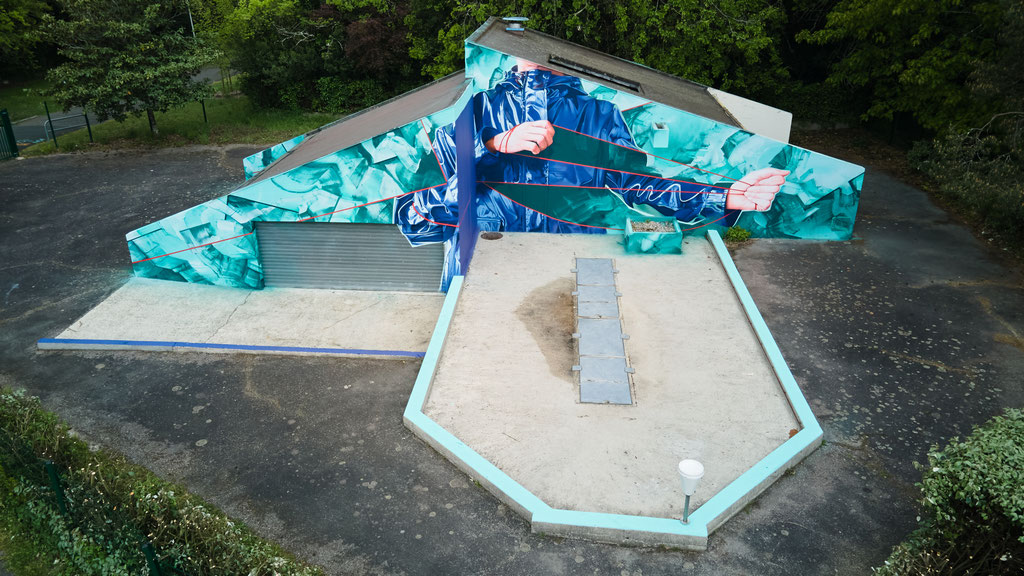 — AU FIL DE L’EAU — feat. TRAKT - Acrylic and spray paint on wall - ± 210 m2 - Pessac (2024)