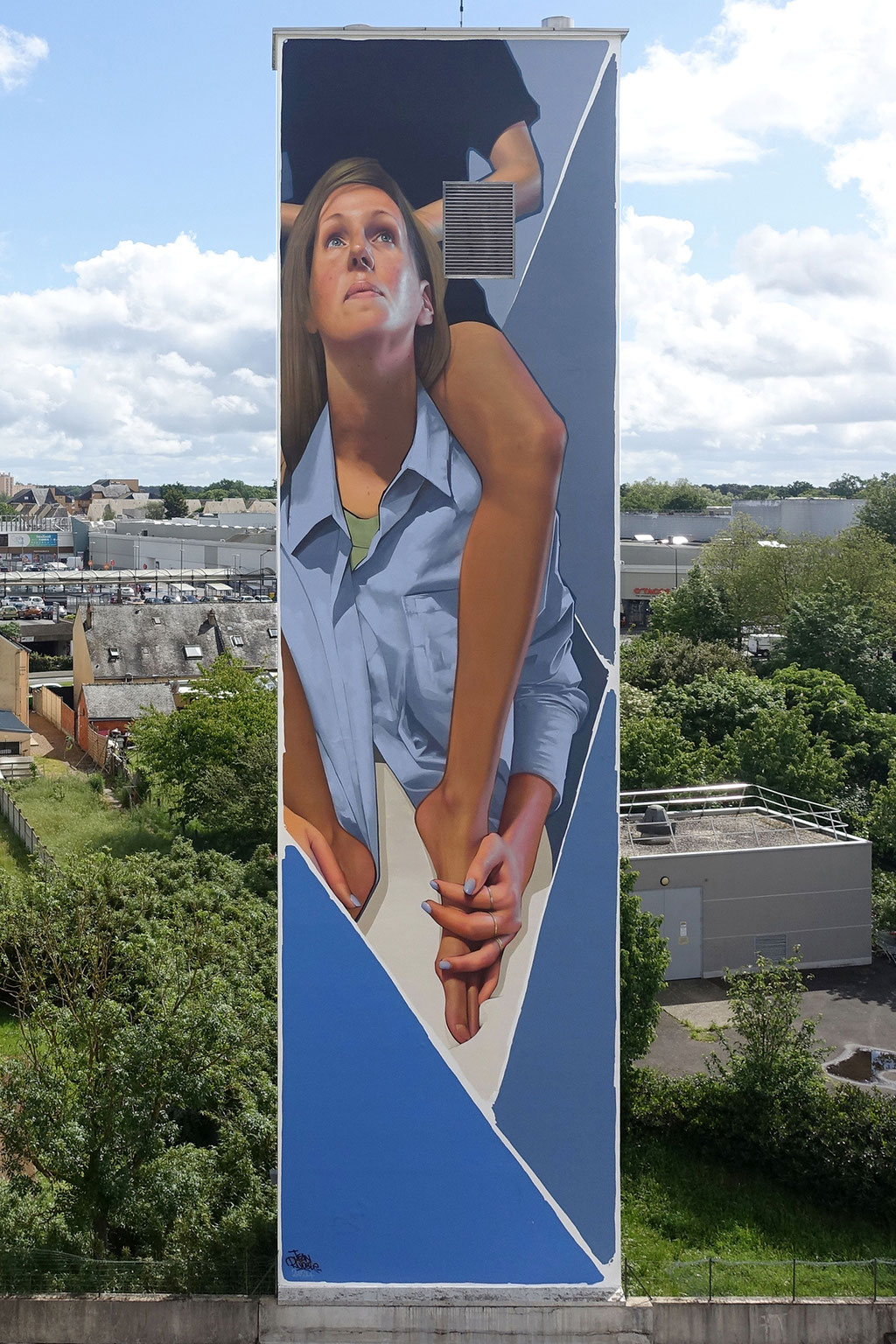 ∞ (1/2) - 24 x 6 m - Acrylic and spraypaint on wall - Quartier des Glonnières, Le Mans (2023/2024)