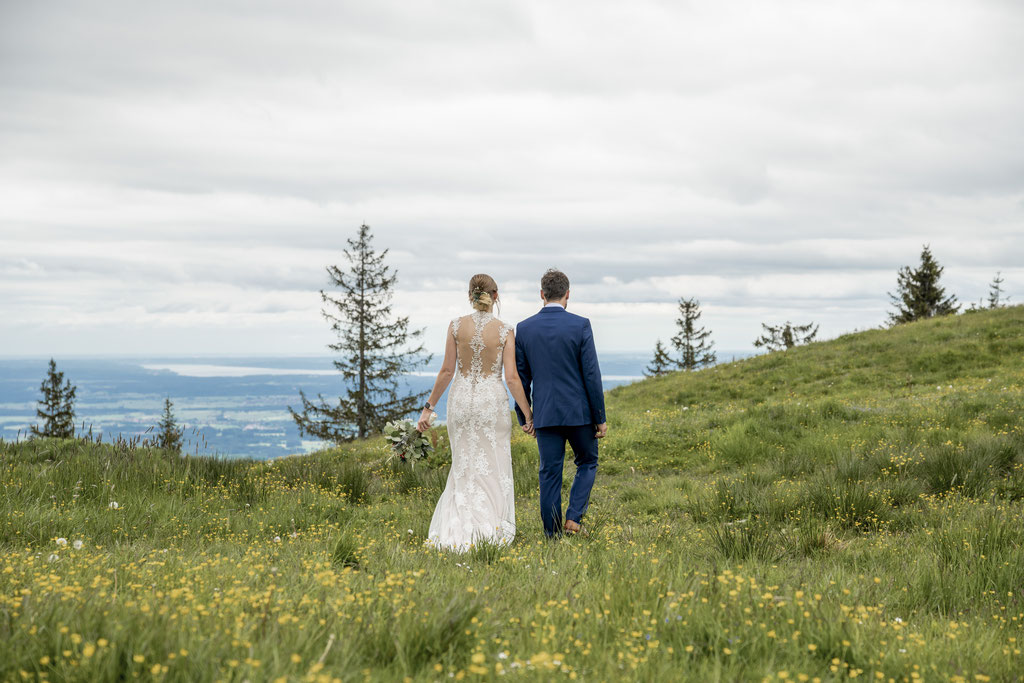 Heiraten am Berg Hörnle Berghochzeit Fotografin Bergliebe Hochzeitsfotografin Garmisch-Partenkirchen