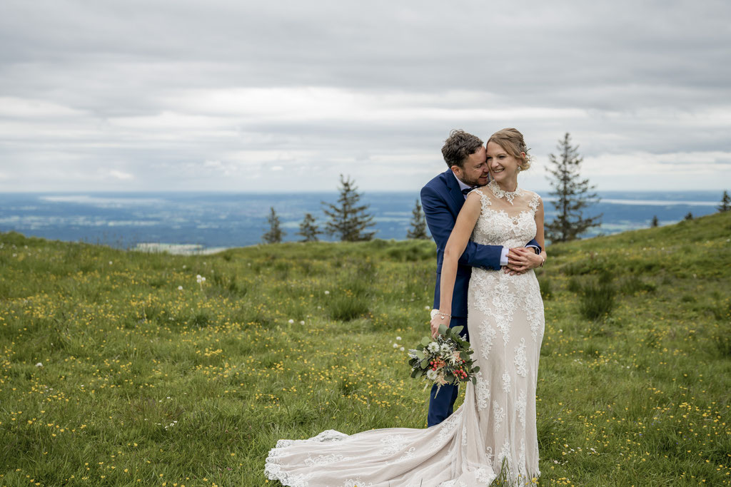 Heiraten am Berg Hörnle Berghochzeit Fotografin Bergliebe Hochzeitsfotografin Garmisch-Partenkirchen
