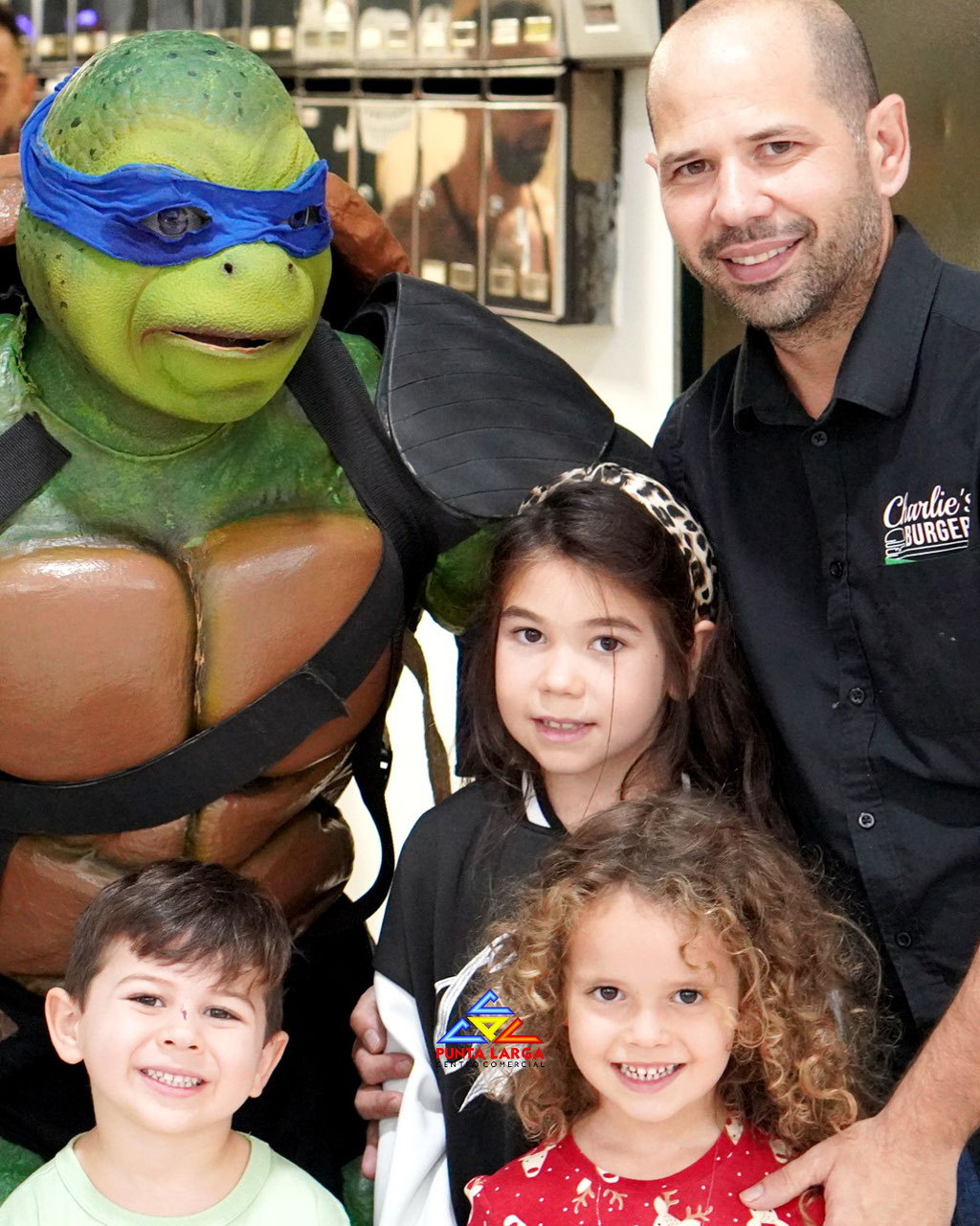 Show de Las Tortugas Ninja en el Centro Comercial Punta Larga (Candelaria)