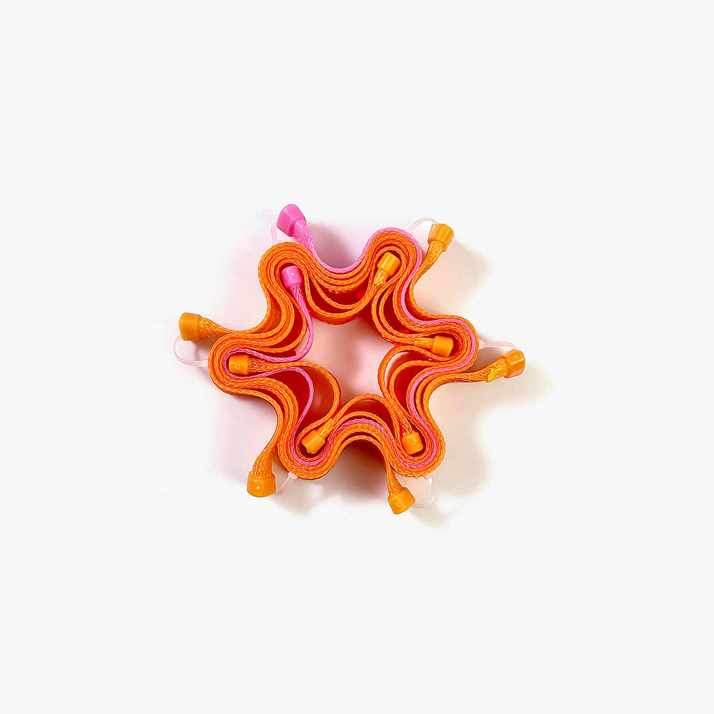 STAR II, 2024, ø 17 x 3,5 cm