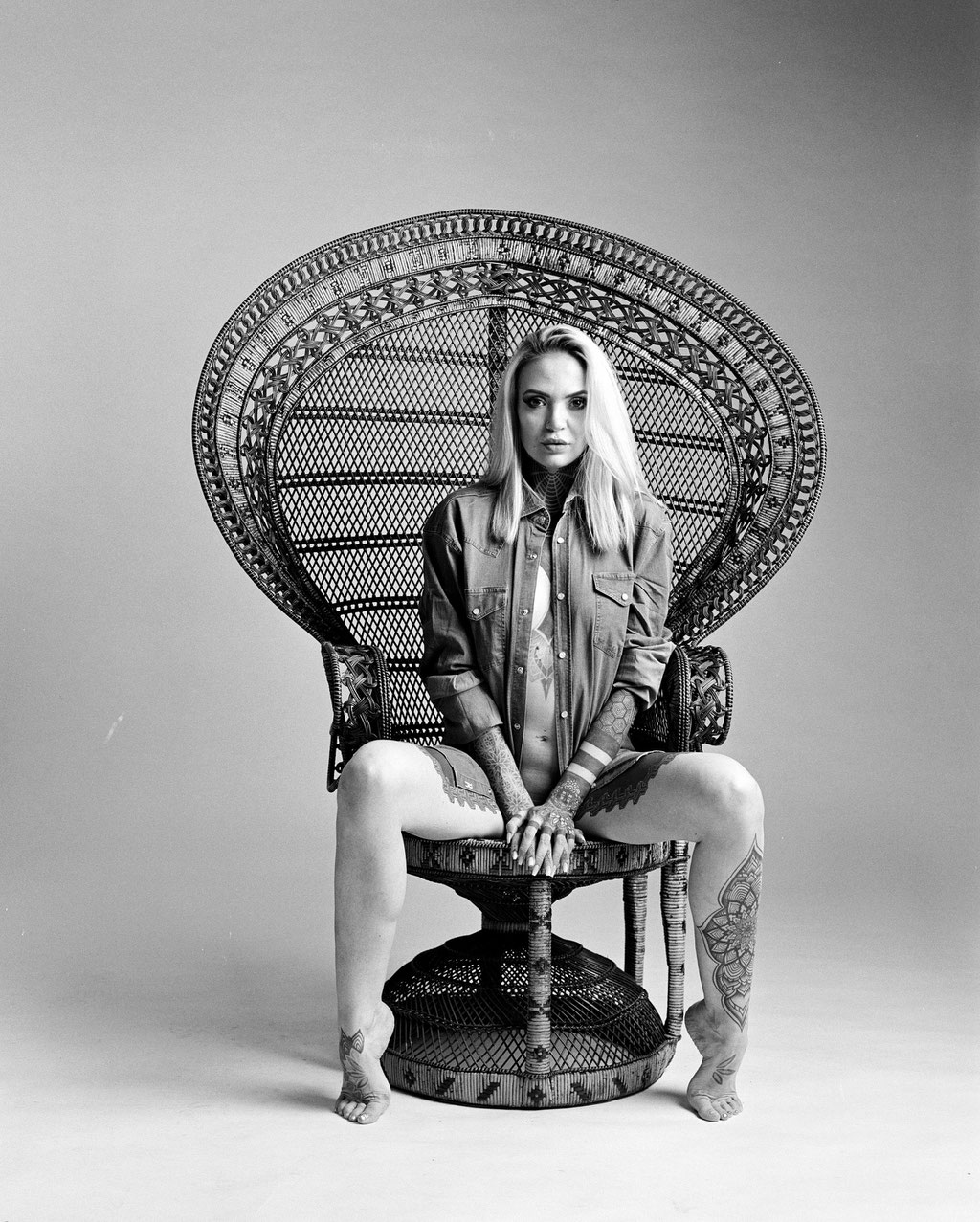 Analoge Porträt- & Portraitfotografie Berlin Frau Nikon Kamera,analog fotografie, Vintage