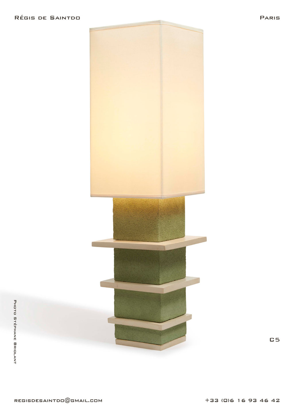 Lampe-C5-céramique-verte-brute-blanche-polie-faite-main-unique @Régis de Saintdo