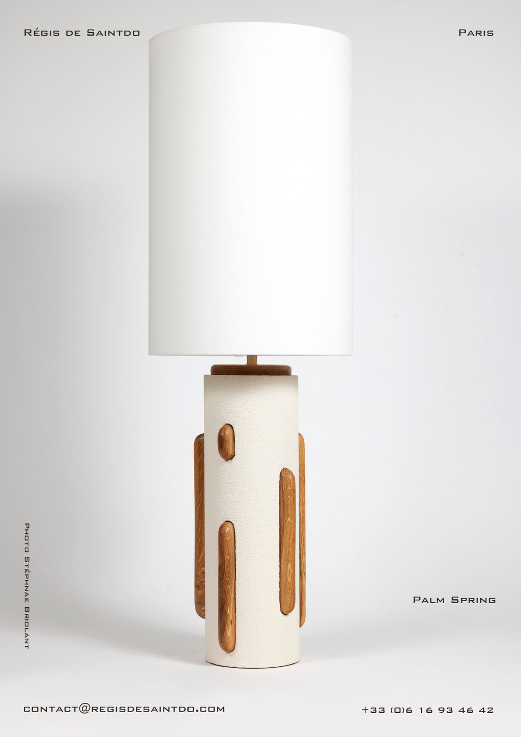 Lamp Palm Spring-white rough ceramic-sculpted polished oak wood-handmade @Régis de Saintdo