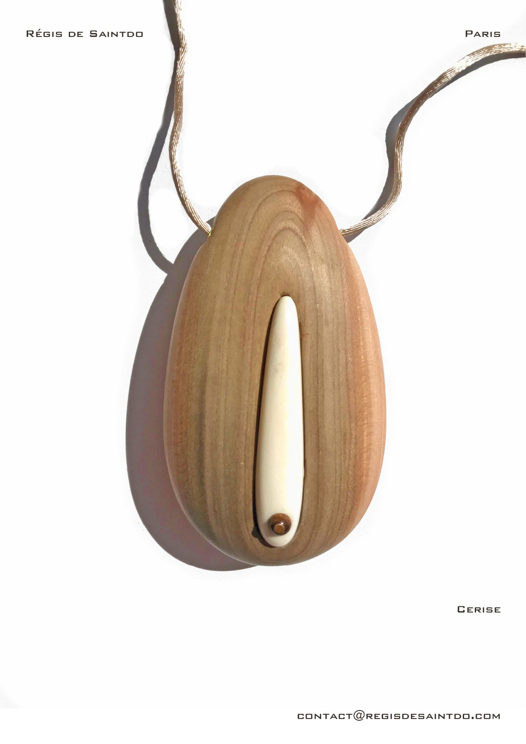 ©Régis de Saintdo-pendant-bone-cherry wood-tiger eyes-hand made