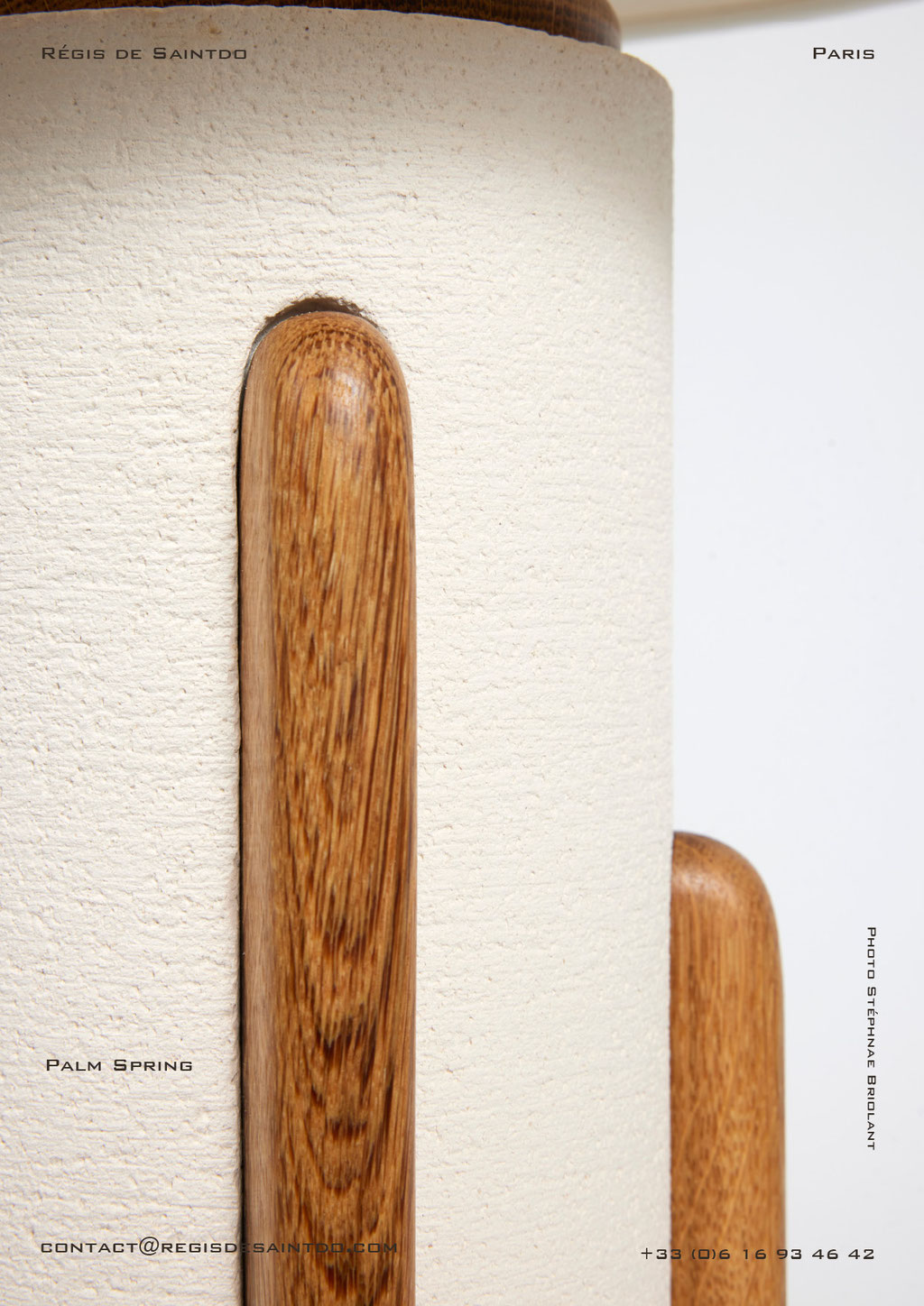 Lamp Palm Spring-white rough ceramic-sculpted polished oak wood-handmade @Régis de Saintdo