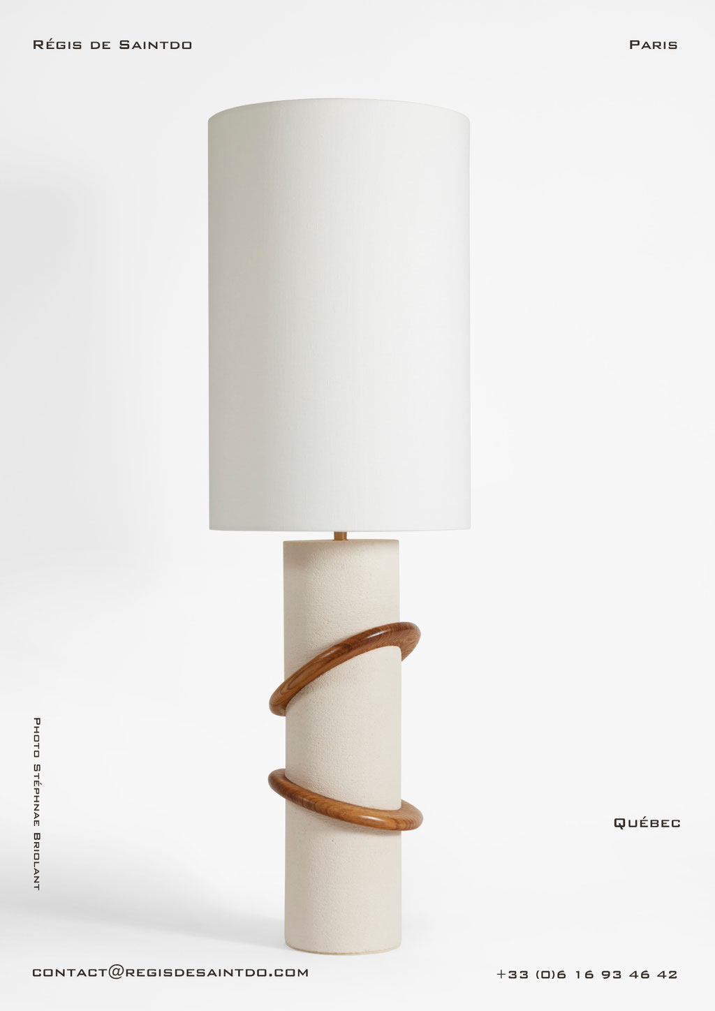 Lamp Québec-white textured ceramic-sculpted polished oak wood- @Régis de Saintdo