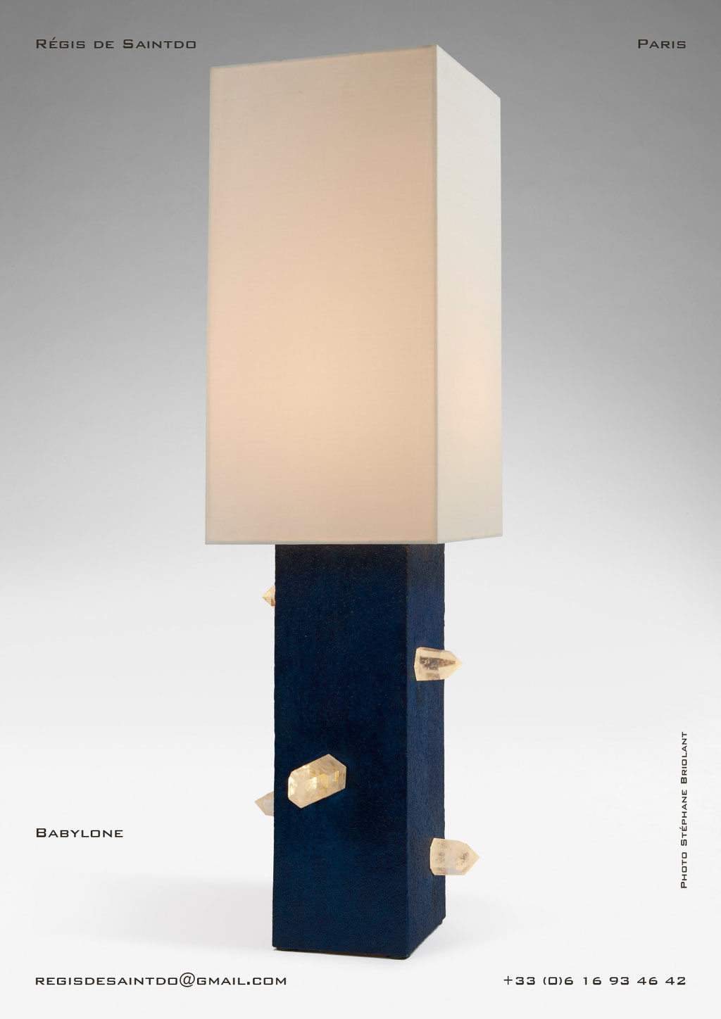 Lampe-Babylone-céramique-bleue-brute-cristaux-faite-main-unique