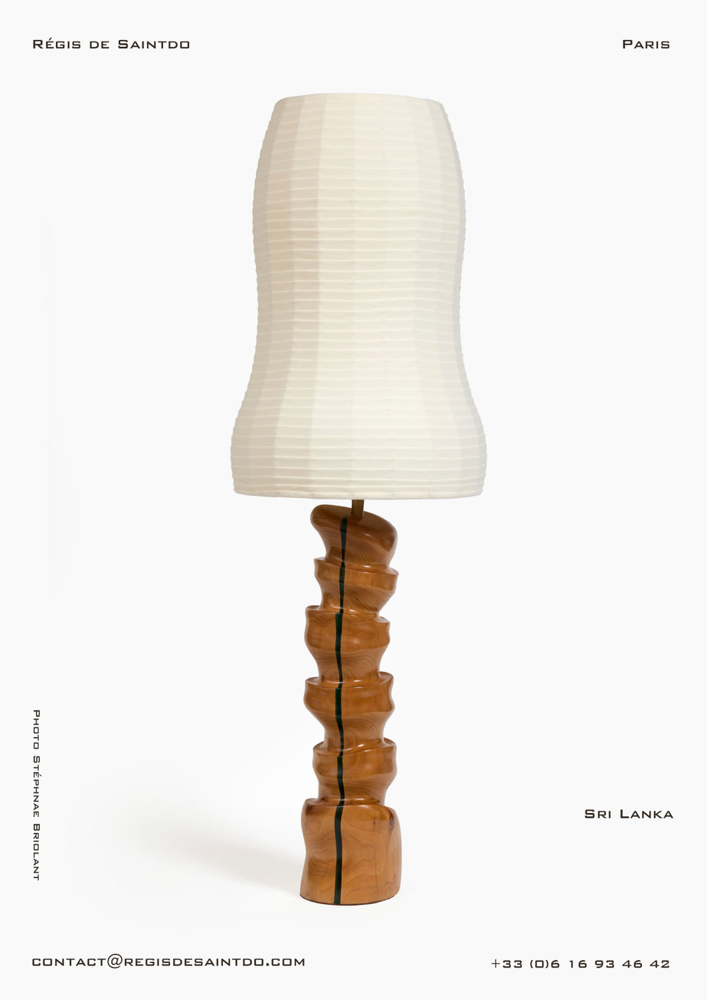 Lampe Sri Lanka-Bois de cerisier-fait main @Régis de Saintdo