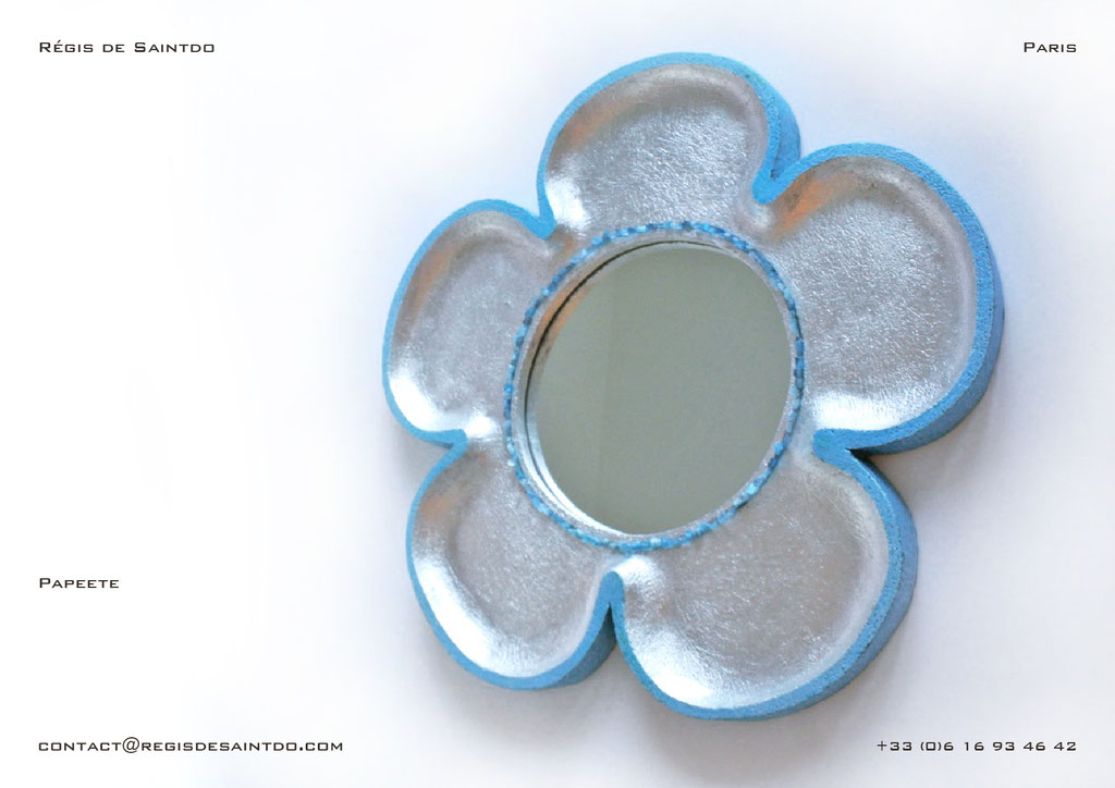 Miroir Papeete en céramique-fait main-feuille d'aluminium teintée bleue-agates bleues @Régis de Saintdo