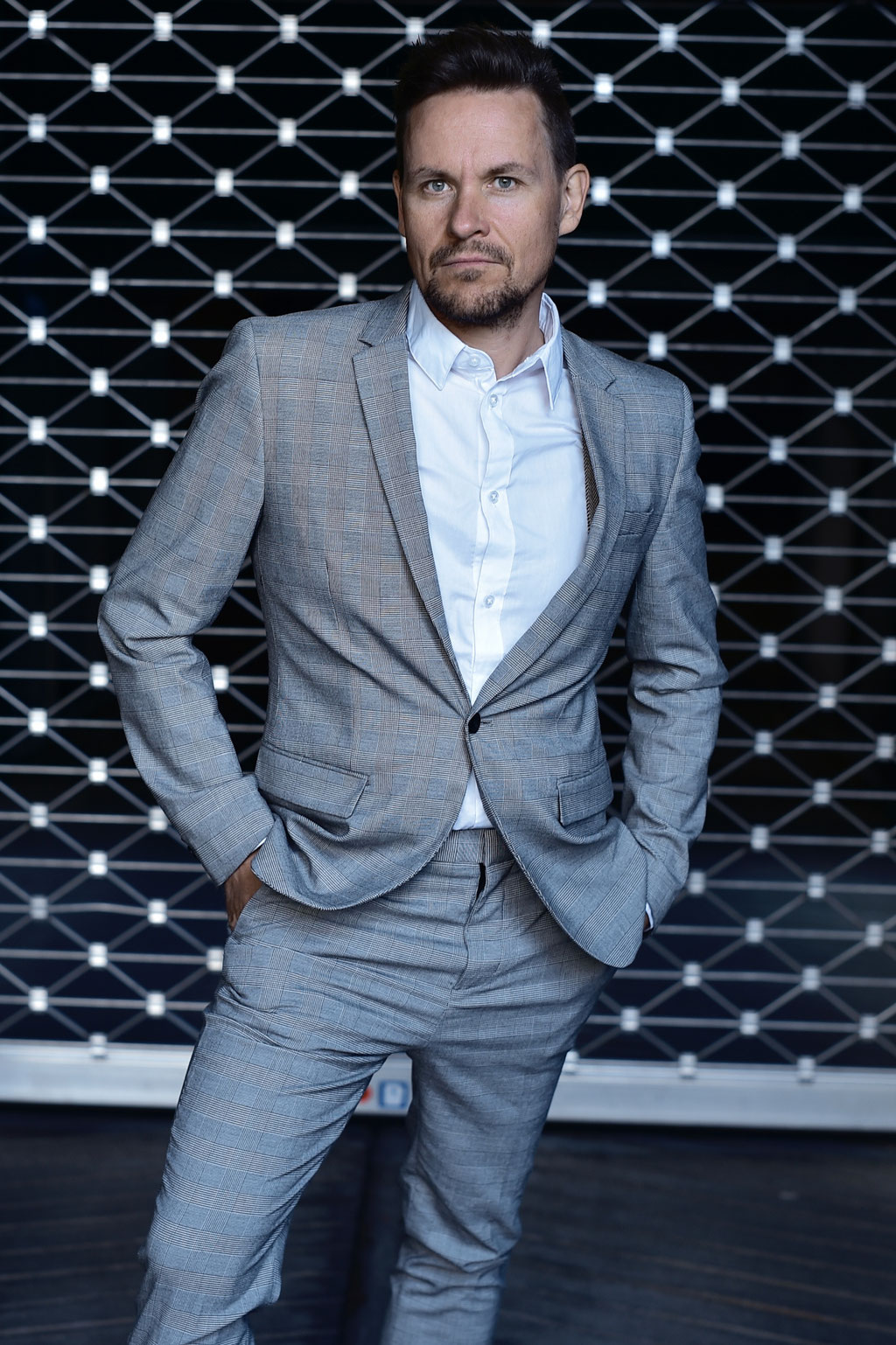 Gregory B. Waldis 08|2021
