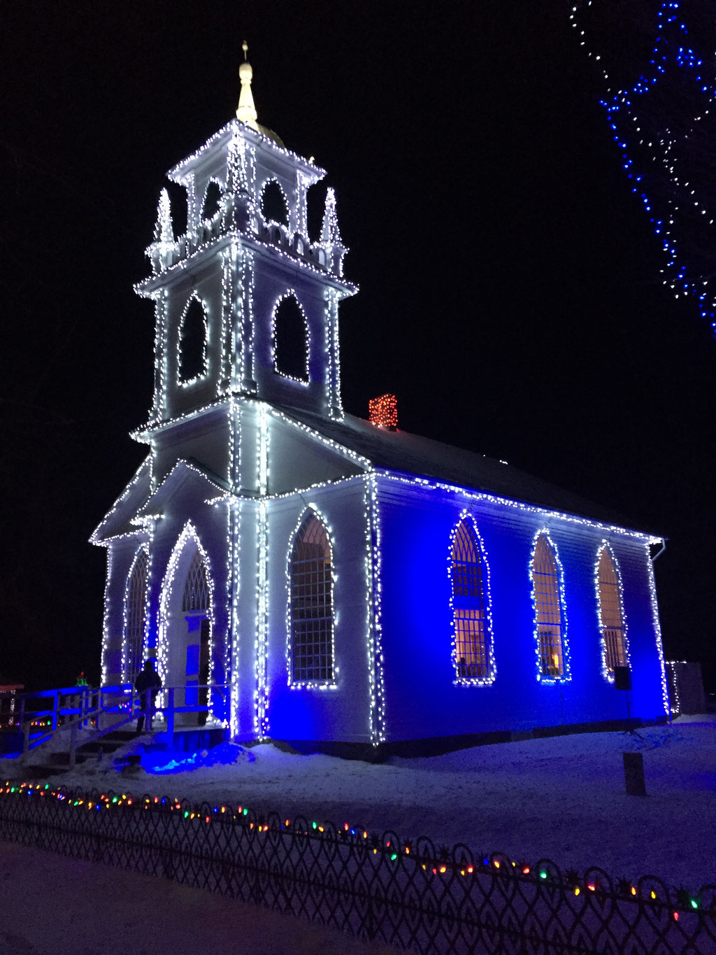 Une animation "chants de Noël" était proposée dans l'église! Très sympa...