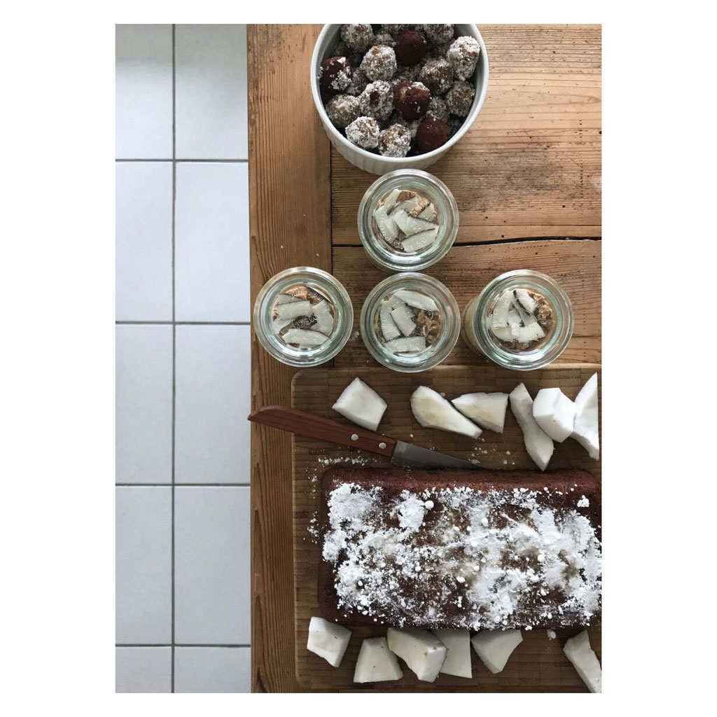 Für die Powerballs (Kokos & Kakao) und das Bananenbrot gibt es schon jeweils einen Blogpost.
