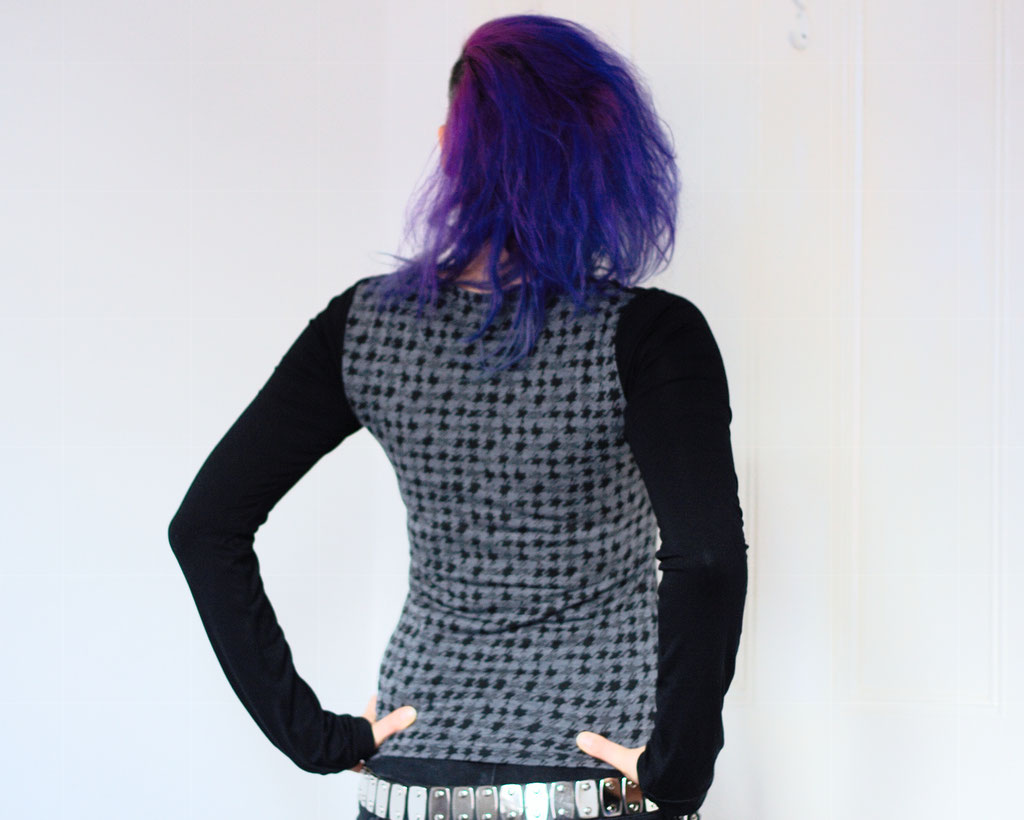 Tank, Batwing and Longsleeve - new Tops in the Shop - Grey Crazy Houndstooth - Zebraspider DIY Anti-Fashion Blog