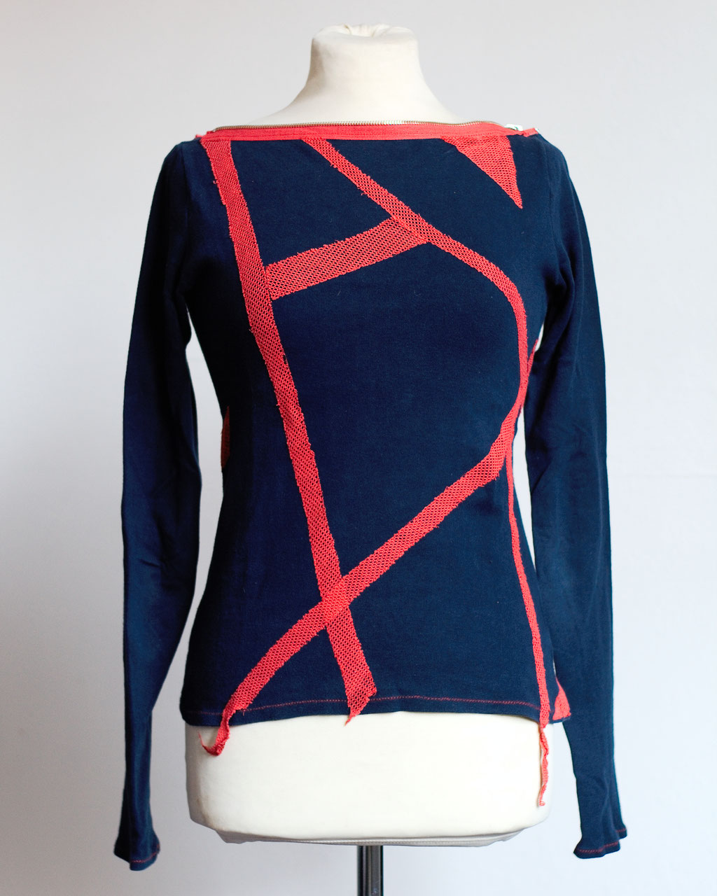 Flohmarkt: Oberteile - DIY Langarm Shirt mit Netz Streifen und Reißverschluss - Zebraspider DIY Anti-Fashion Blog