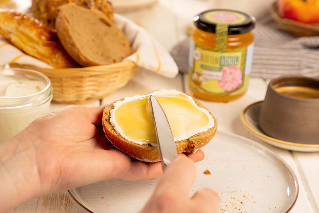 BEEsharing Blütenhonig, das perfekte Honigbrot