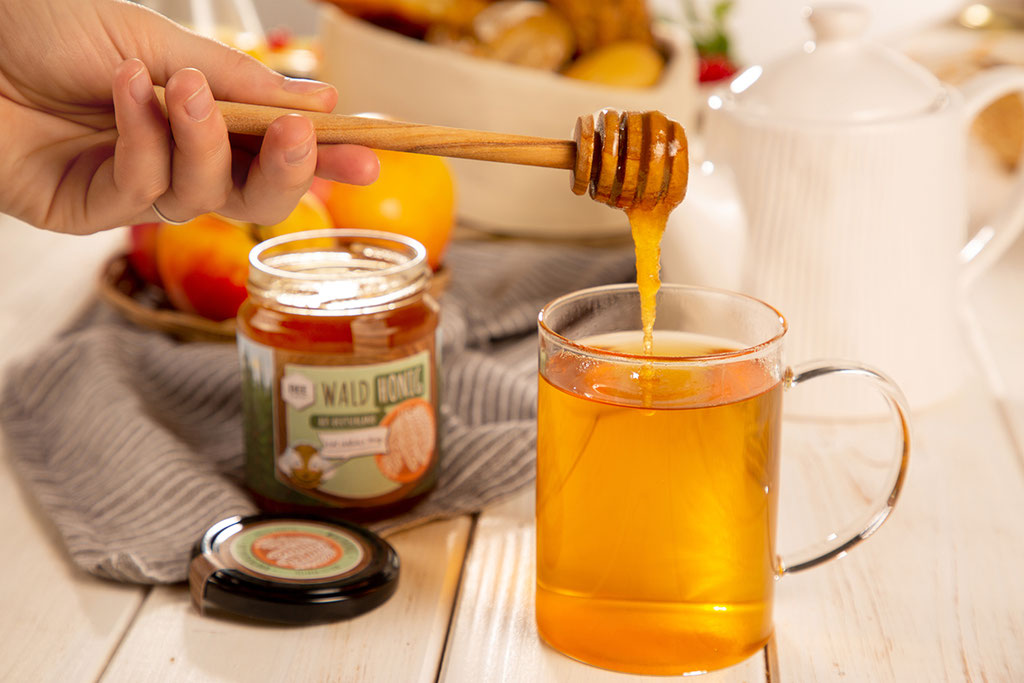 BEEsharing Waldhonig schmeckt auch im Tee