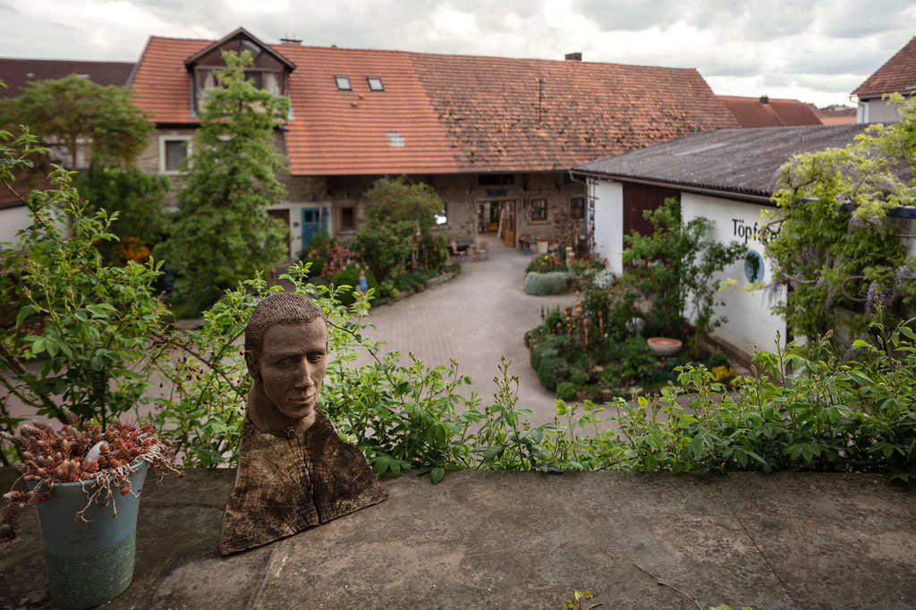 Töpferei Bösl, Essfeld, Blick in den Hof