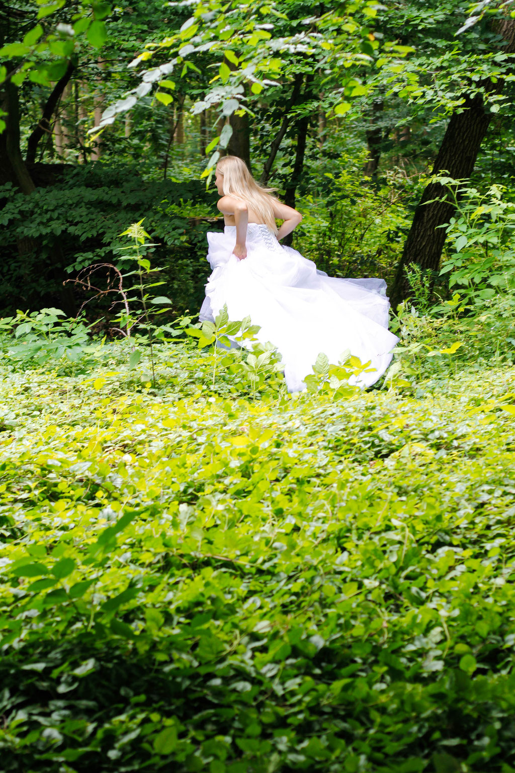 After Wedding Shooting mit Lisa Klingenberg| Teil 3| Hendrikje Richert Fotografie| Neubrandenburg| Wald| Kornfeld| Blumen| Hochzeit