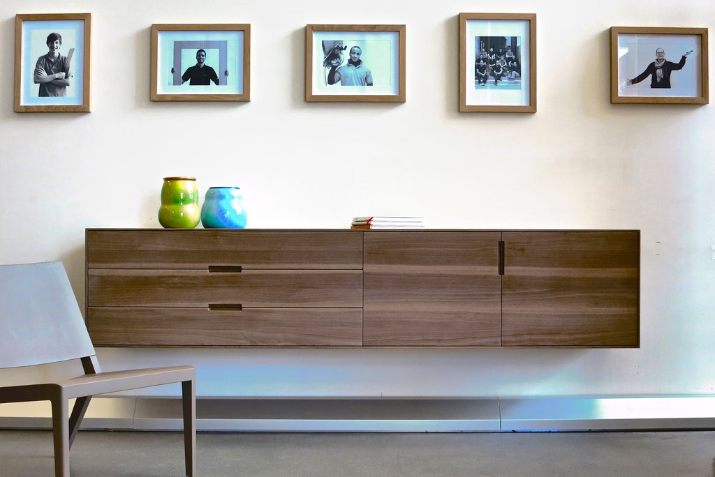 Sideboard in Schwarznuss, privat