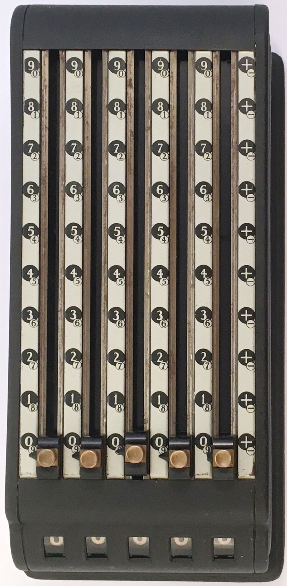 Sumadora ADD-O-MATIC, hecha por Allied Manufacturing Co. en Chicago (USA), año 1937, 29x13x12 cm