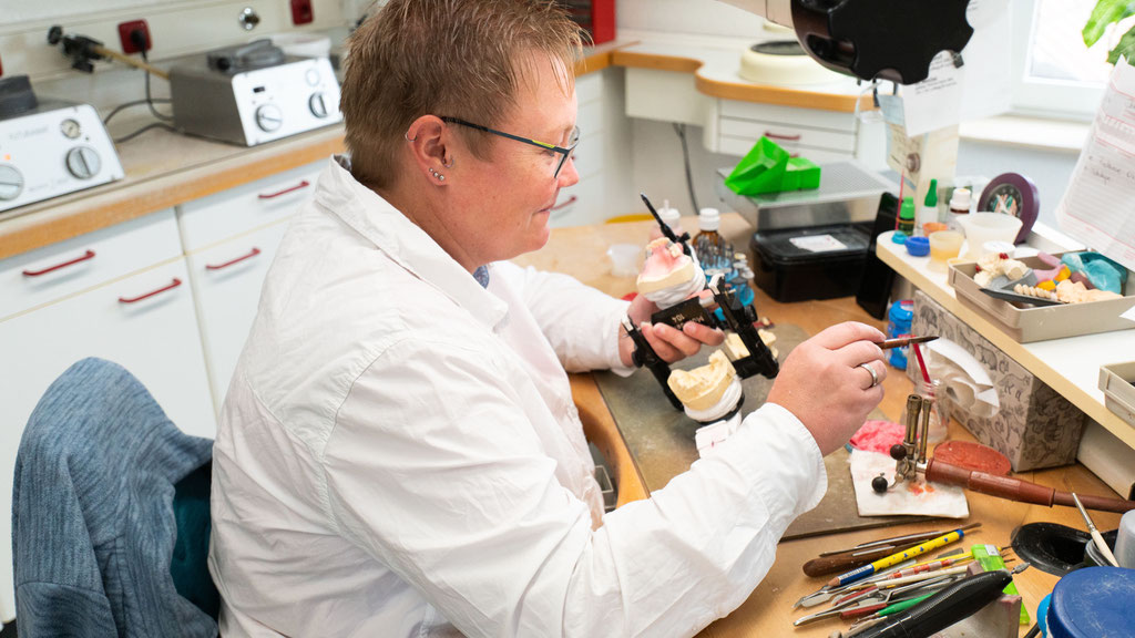 Multidental Zahntechnik -  Ihr Dentallabor in Diemelsee Adorf 