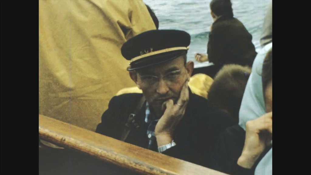 Le film de vacances devient autre chose ("Petit bateau deviendra grand" de Rémy Roussel)