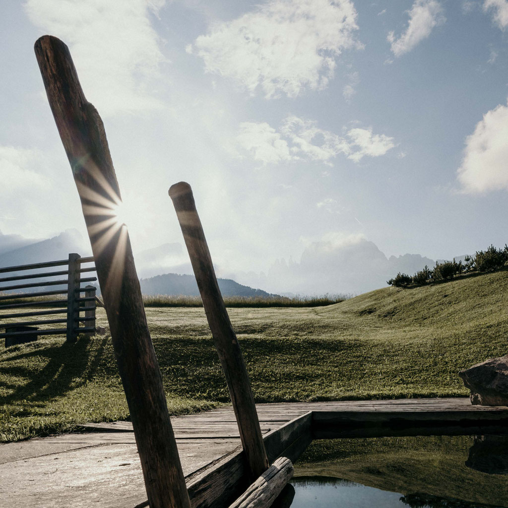 CYPRIANERHOF • Living the Cultura Dolomiti – between mountain magic, quiet strength and soulful culture | Tiers at the foot of the Rosengarten | South Tyrol • Member of Mountain Hideaways ©Marika Unterladstätter