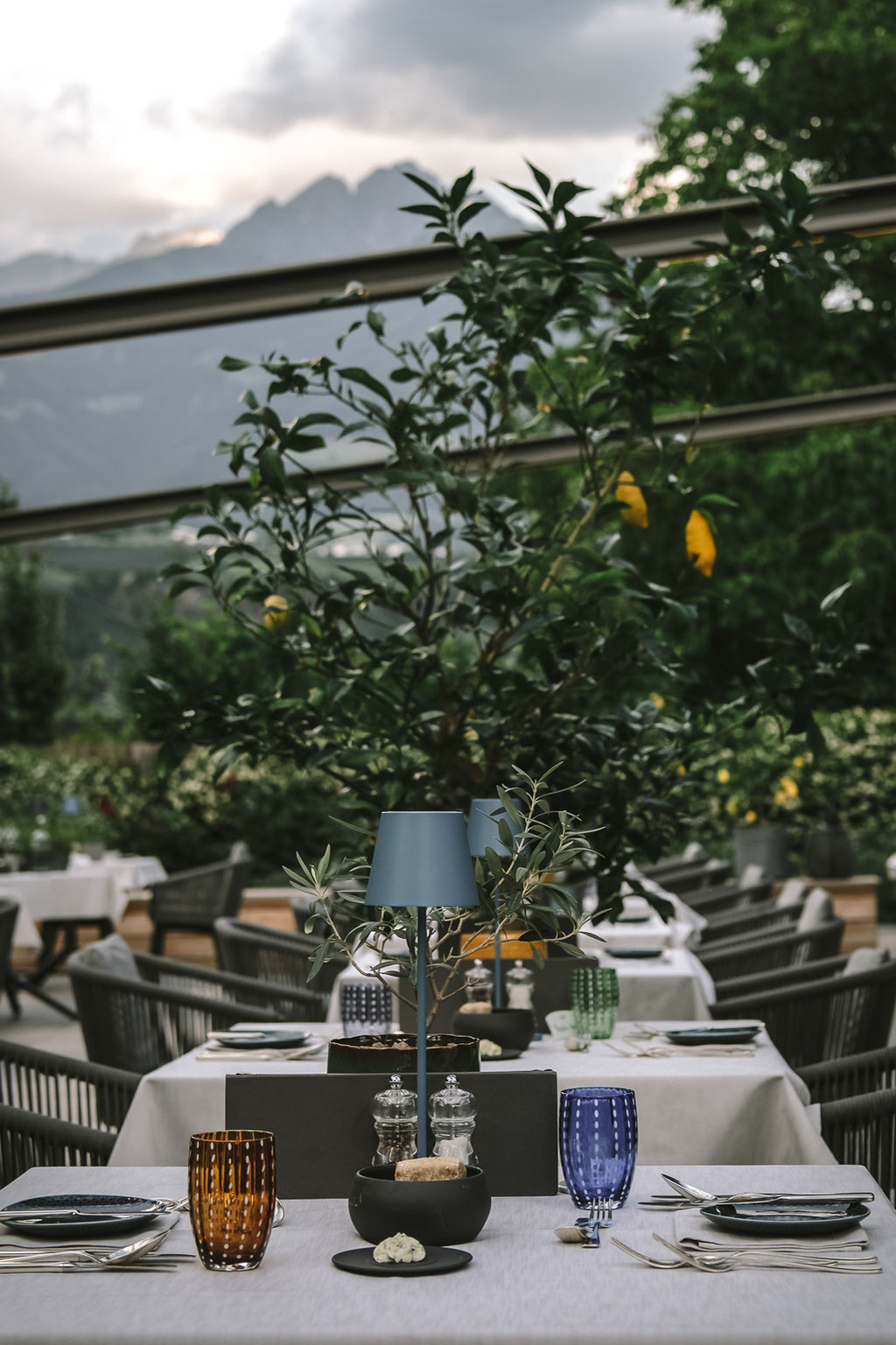 DAS DORNER, Boutiquehotel mit Wellness/Spa/Pool/Infinitypool - Algund bei Meran - Südtirol ... Member of Mountain Hideaways - die schönsten Hotels in den Alpen ©Mela Hipp _fullwidth-gallery-splash
