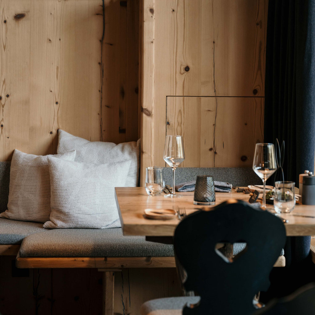 Werdenfelserei Garmisch-Partenkirchen: Boutique Hotel with Spa, Restaurant & Zugspitze View