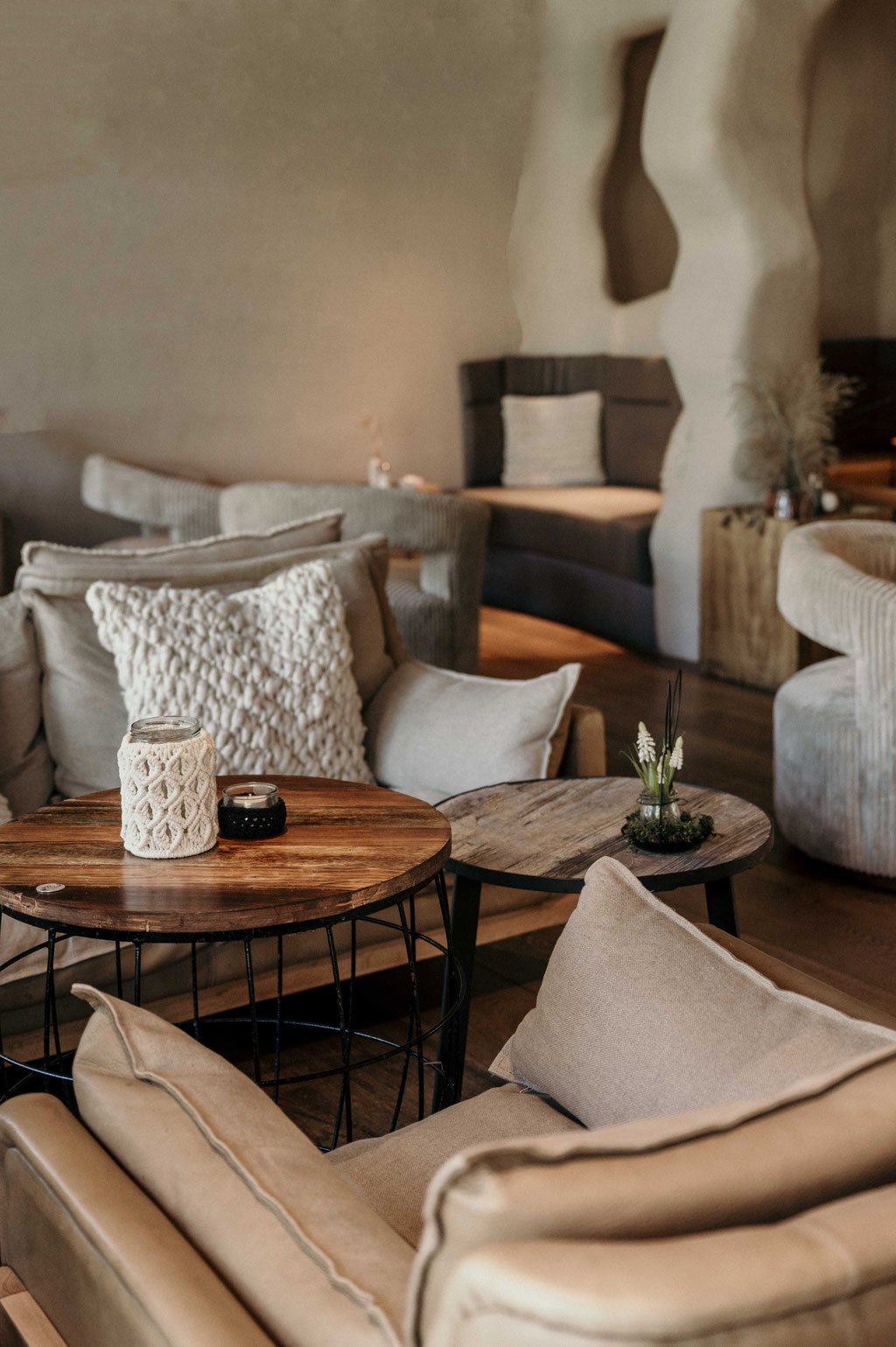 Lounge at the boutique hotel Werdenfelserei in Garmisch, Bavaria