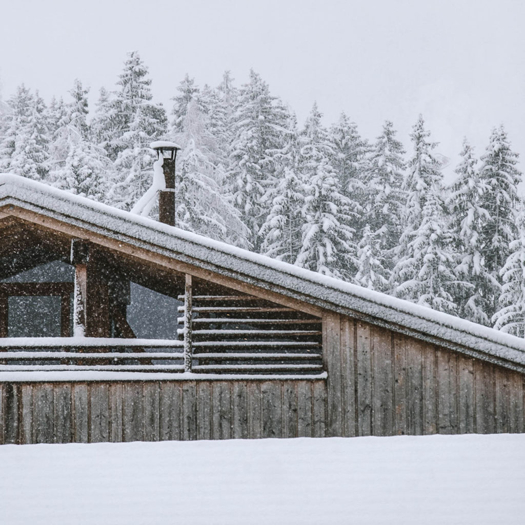 DER SCHMIEDHOF – Boho-Style Boutique Apartments in a Historic Farmhouse in the Bavarian Alps
