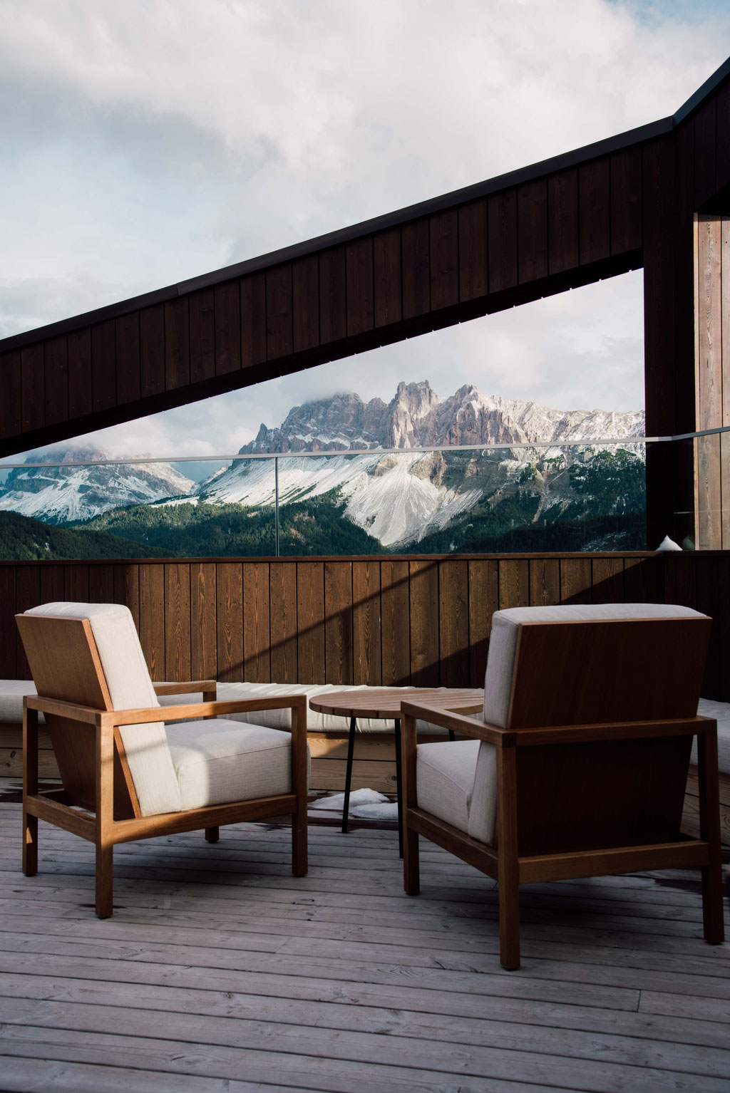 luxuriöse alpine Hotels in den Alpen - Winterurlaub in den Bergen #mountainhideaways 