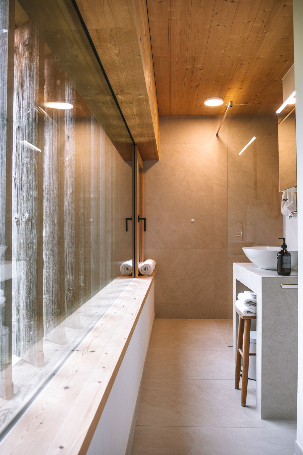 Jägersberg – your happy place in the Bavarian Alps High above Oberstdorf, where comfort feels natural and the view never gets old. Member of Mountain Hideaways ©Mela Hipp