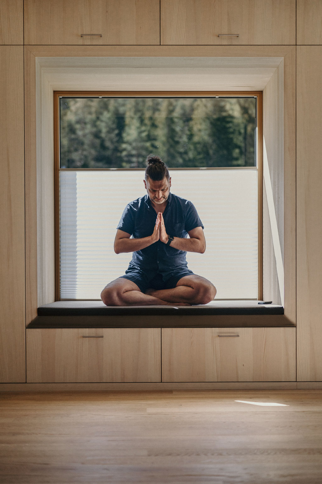 Kurblhof in Leutasch – a soulful hideaway built from wood, light, and intention. Surrounded by nature, designed with care, and hosted with heart. Member of Mountain Hideaways. ©Marika Unterladstätter