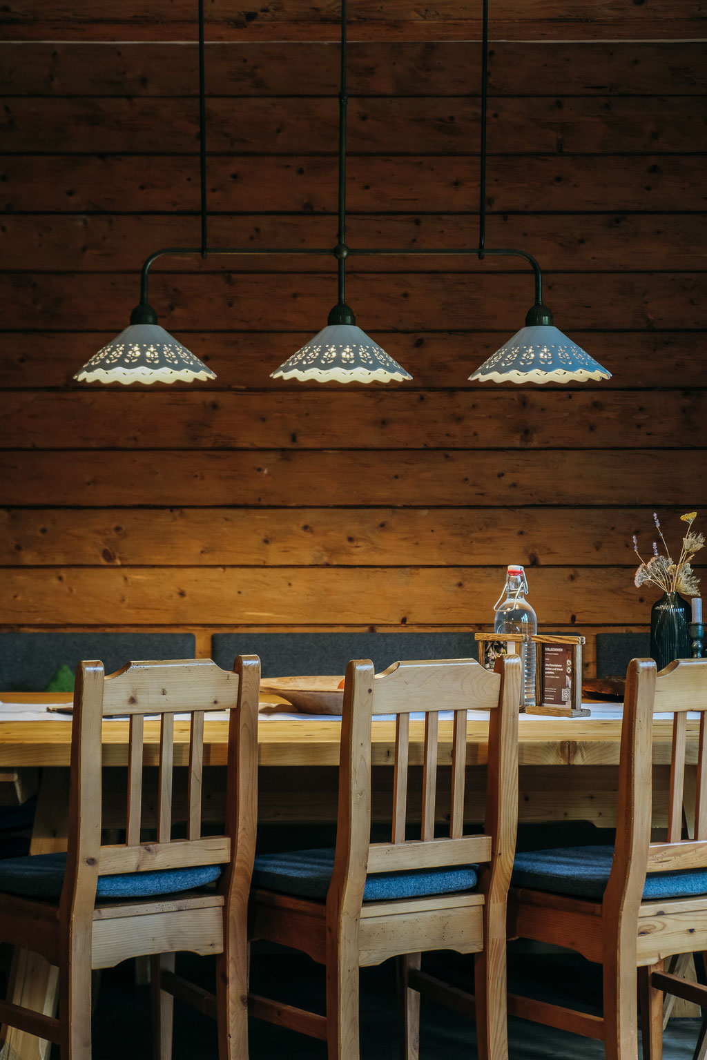 Holzleb’n Family Village – where chalet comfort meets farmyard charm in the heart of Salzburg’s mountains. A Mountain Hideaways member. ©Mela Hipp