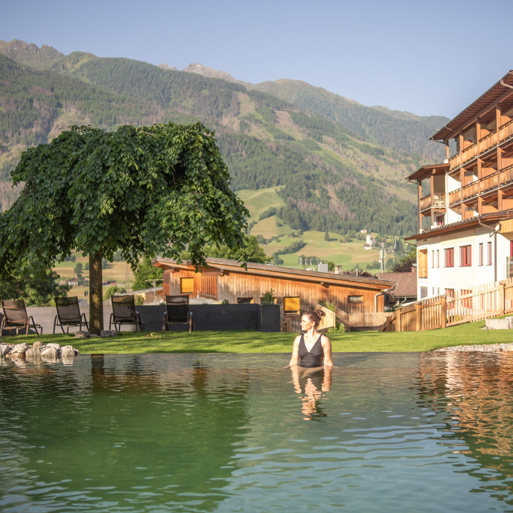 MOUNTAIN HIDEAWAYS - die schönsten Wellnesshotels in den Alpen: Naturhotel Outside in Matrei in Osttirol in Österreich ©Mela Hipp