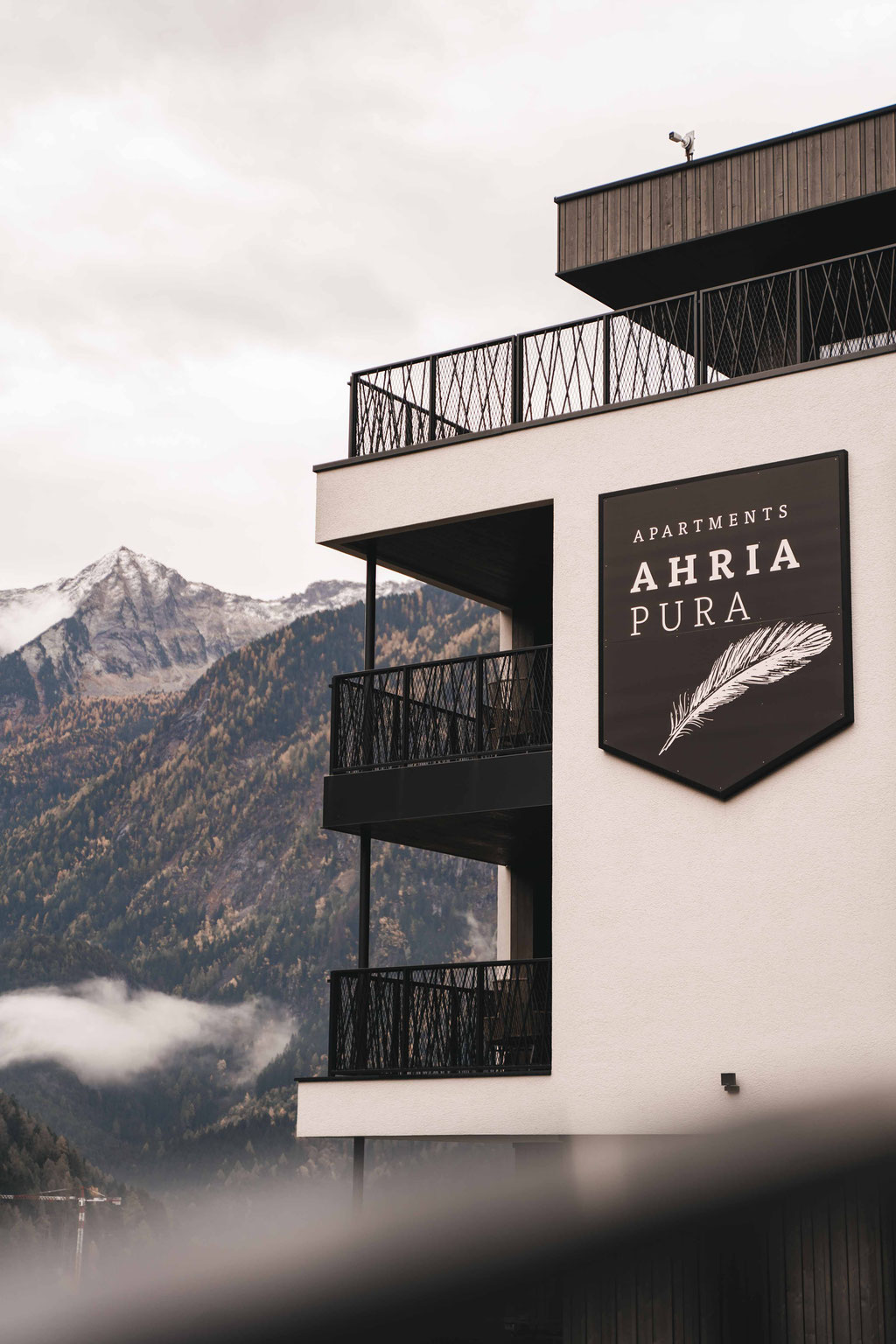  AHRIA PURA APARTMENTS, Aparthotel, Sand in Taufers - Tauferer Ahrntal - Südtirol/Italien ... Member of Mountain Hideaways - die schönsten Hotels in den Alpen ©Lena Sulzenbacher