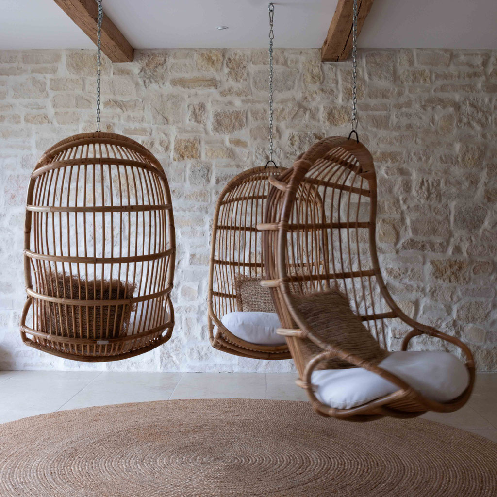 DER SCHMIEDHOF Bayrischzell • Design Apartmenthaus im Boho-Stil im denkmalgeschützten Hof im bayerischen Alpenvorland