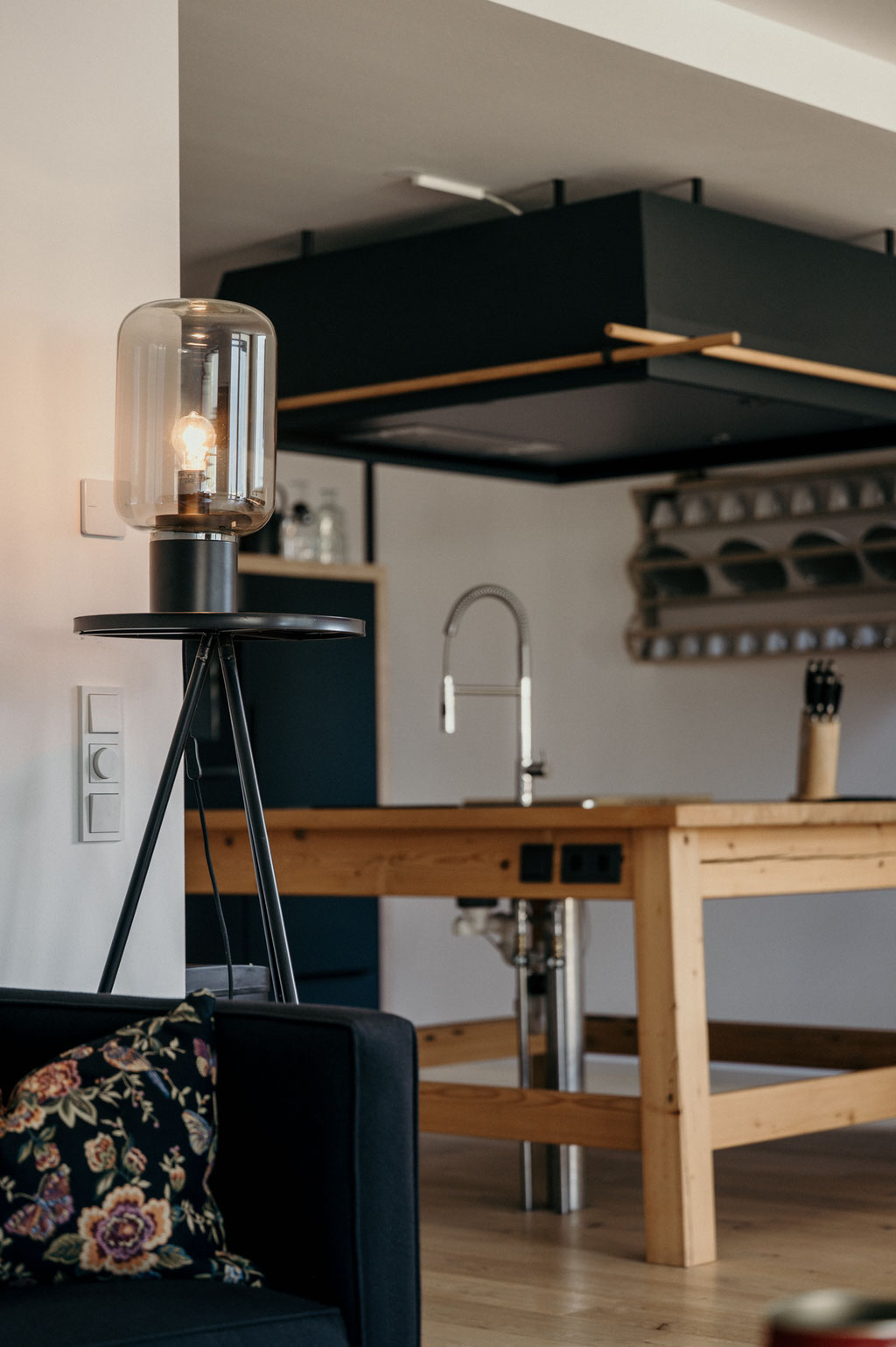 Walser Art • Apartmenthaus im Kleinwalsertal - Vorarlberg • Member of Mountain Hideaways - die schönsten Hotels in den Alpen • ©MarikaUnterladstätter _fullwidth-gallery-splash