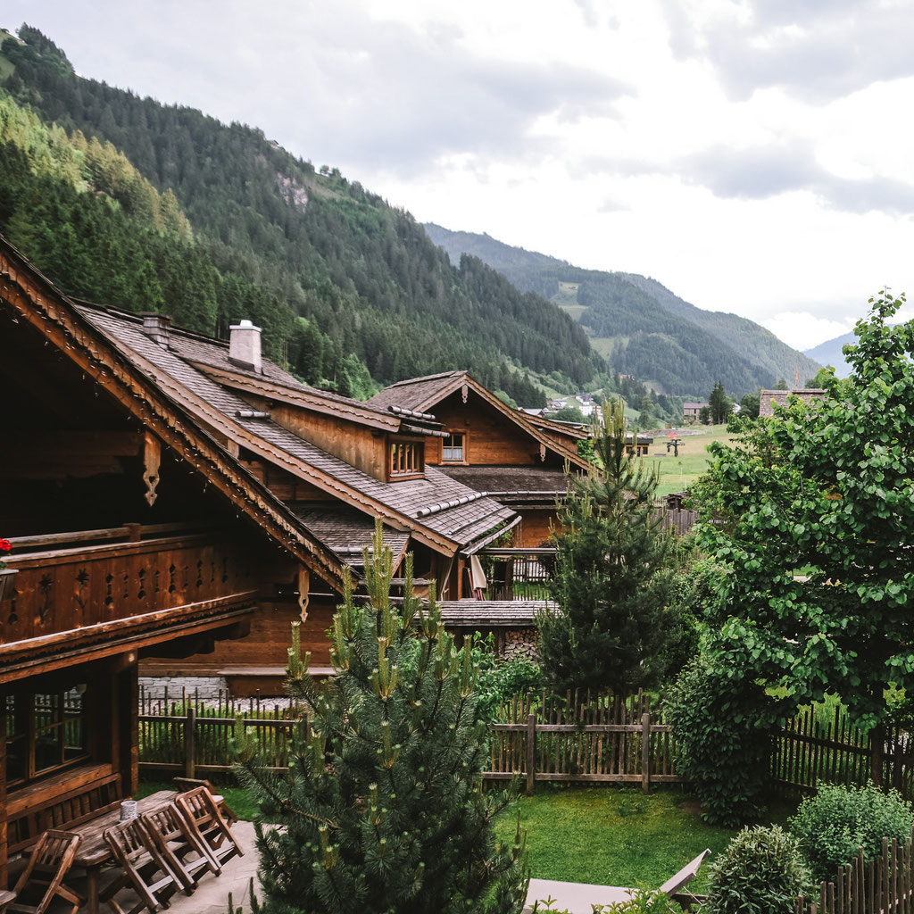 Holzleb’n Family Village – where chalet comfort meets farmyard charm in the heart of Salzburg’s mountains. A Mountain Hideaways member. ©Mela Hipp