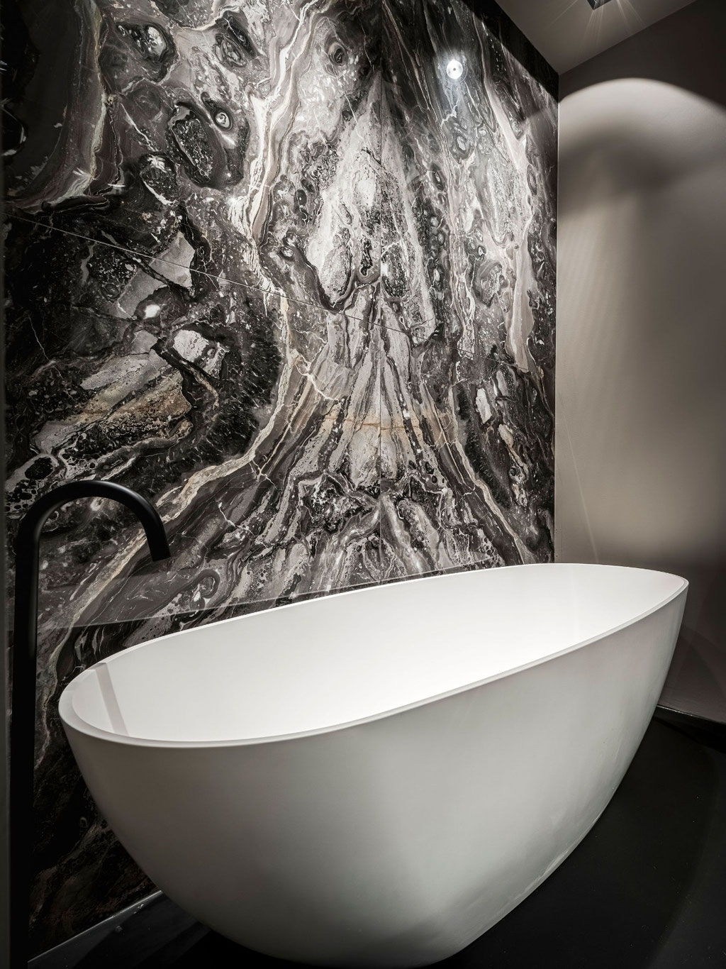 Grigio Orobic marble bathroom
